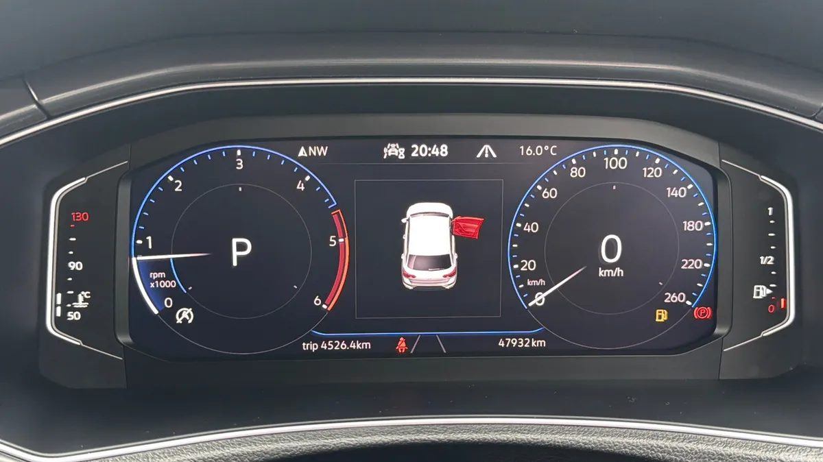 Volkswagen T-Roc SUV, Diesel, 2021, Grey