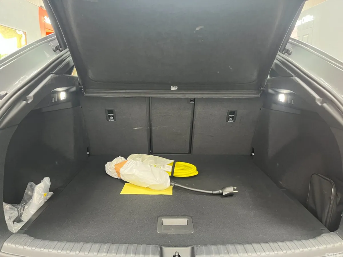 Audi Q4 e-tron SUV, Electric, 2025, Grey