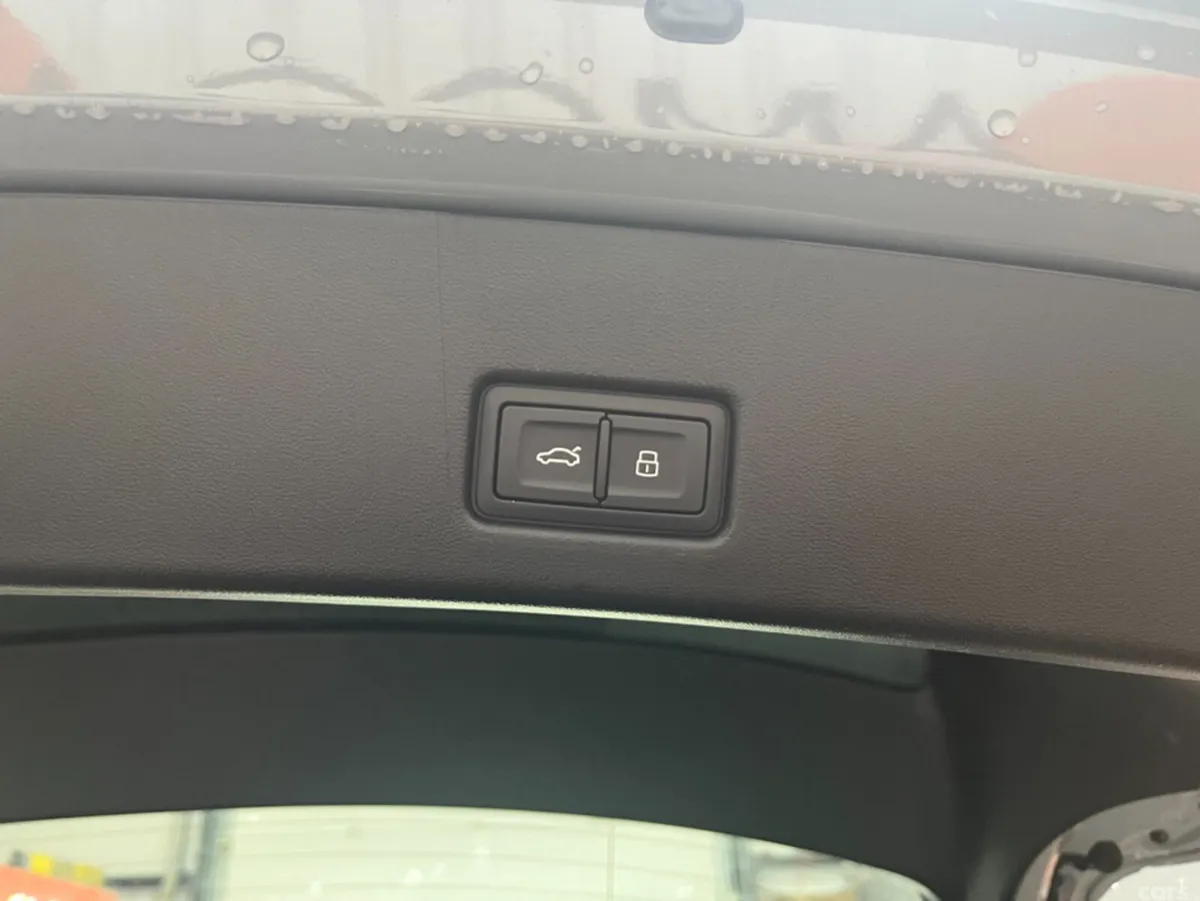 Audi Q4 e-tron SUV, Electric, 2025, Grey