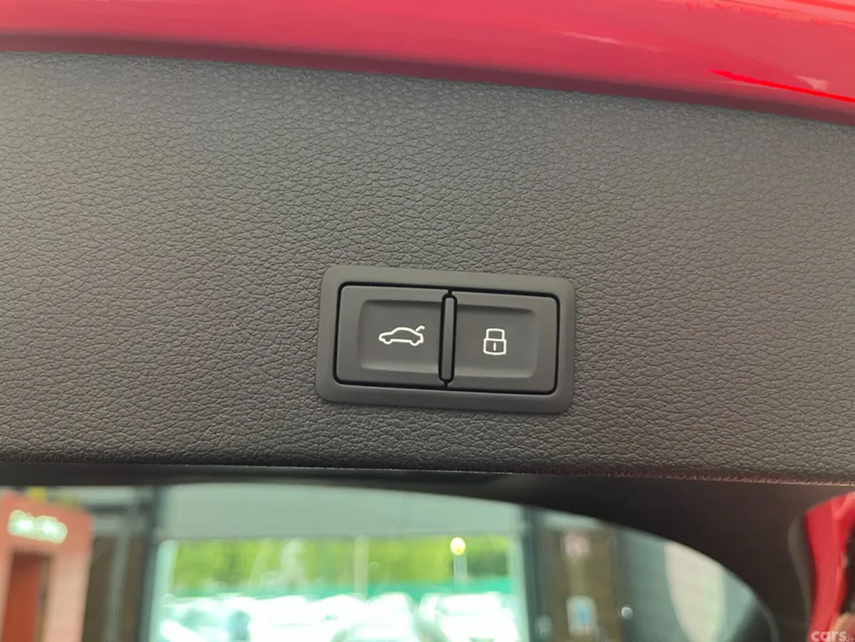 Audi Q2 SUV, Diesel, 2021, Red