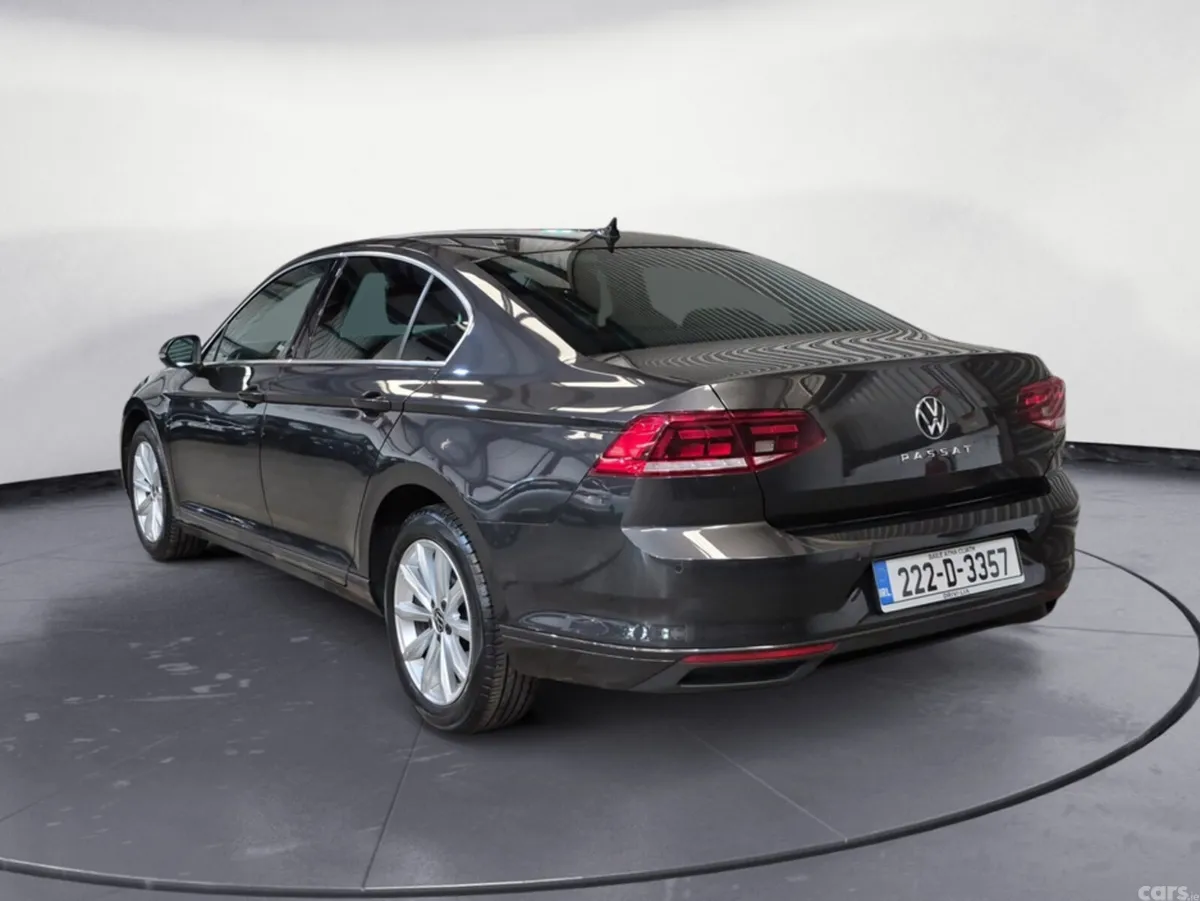 Volkswagen Passat Saloon, Diesel, 2022, Grey