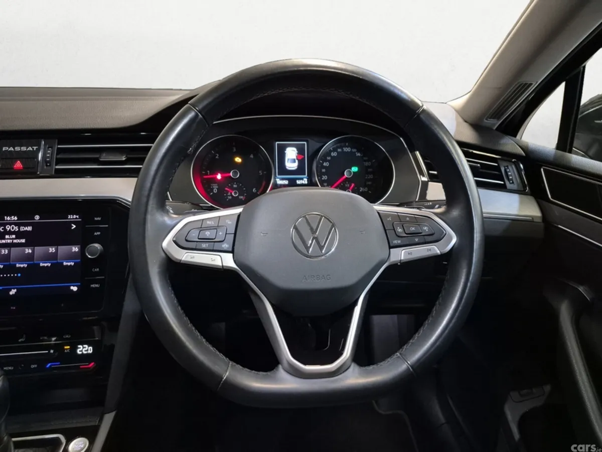 Volkswagen Passat Saloon, Diesel, 2022, Grey