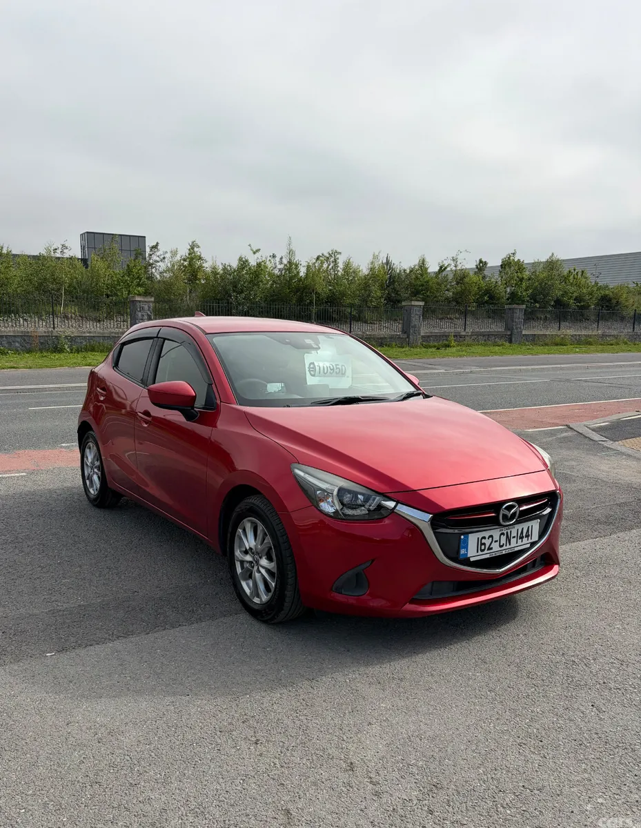 Mazda Mazda2 Hatchback, Petrol, 2016, Red