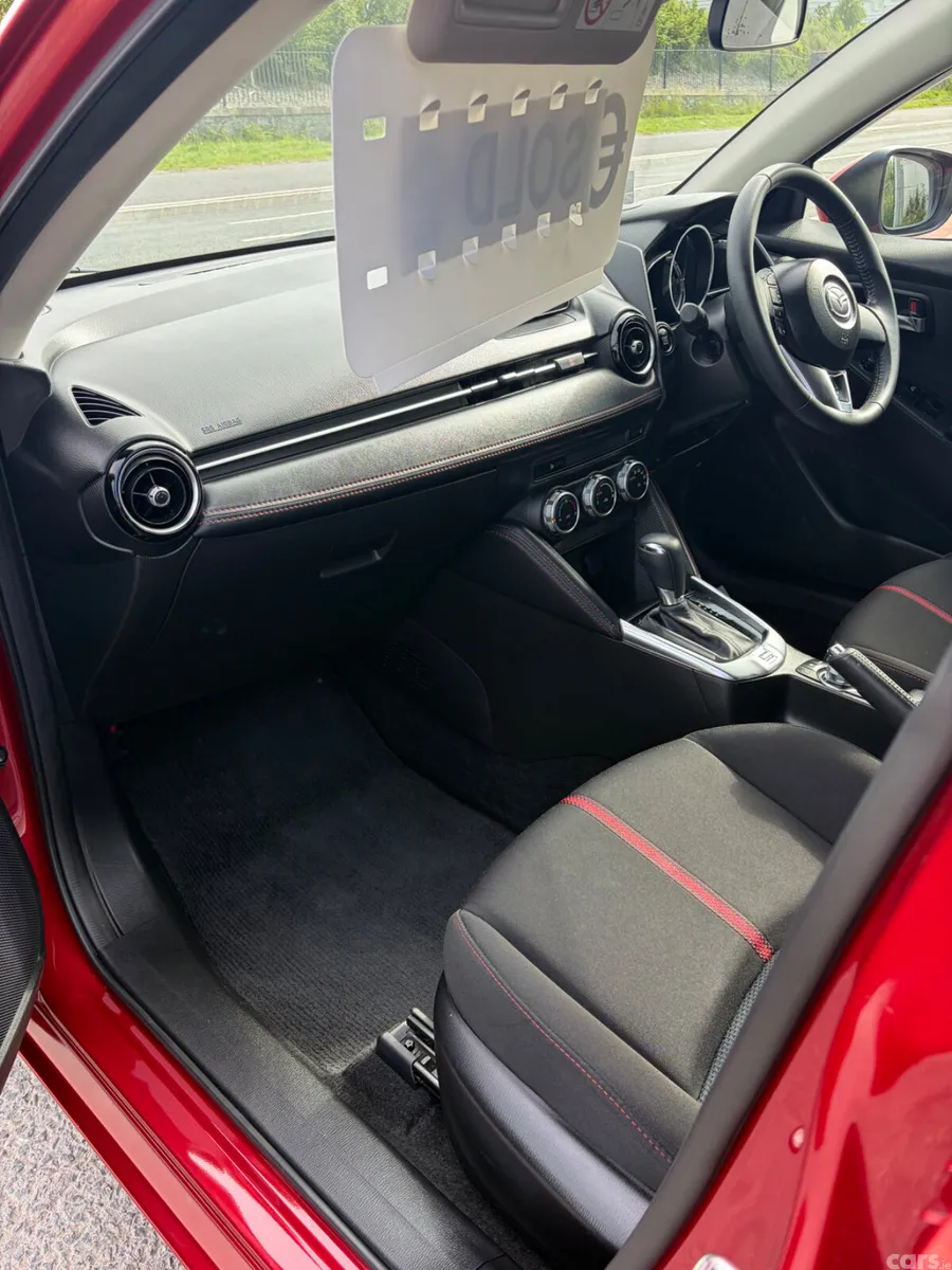 Mazda Mazda2 Hatchback, Petrol, 2016, Red