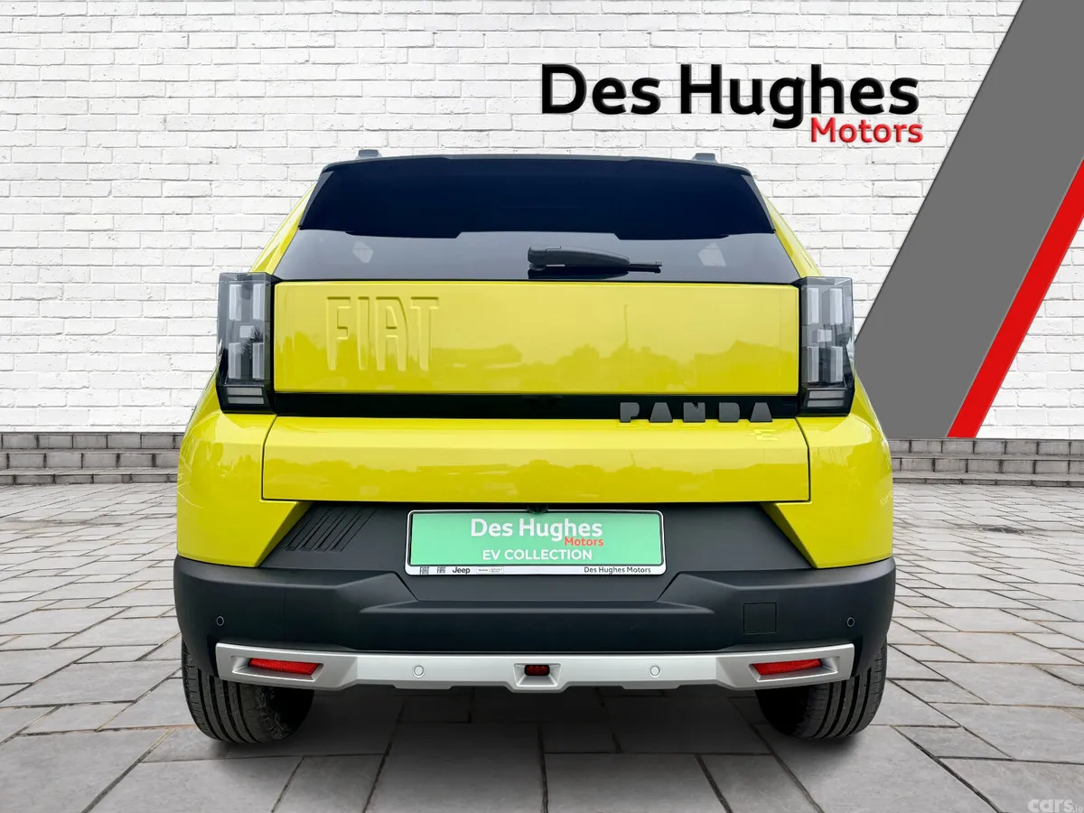 Fiat Grande Panda Hatchback, Electric, 2026, Yellow