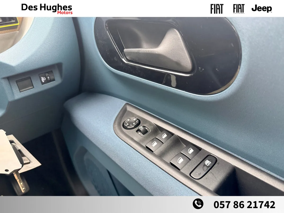 Fiat Grande Panda Hatchback, Electric, 2026, Yellow