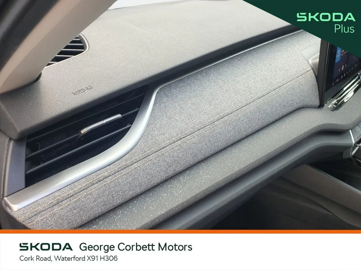Skoda Octavia Hatchback, Diesel, 2025, Grey
