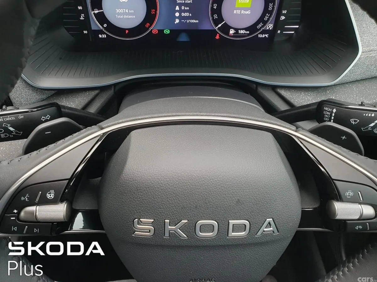 Skoda Octavia Hatchback, Diesel, 2025, Grey