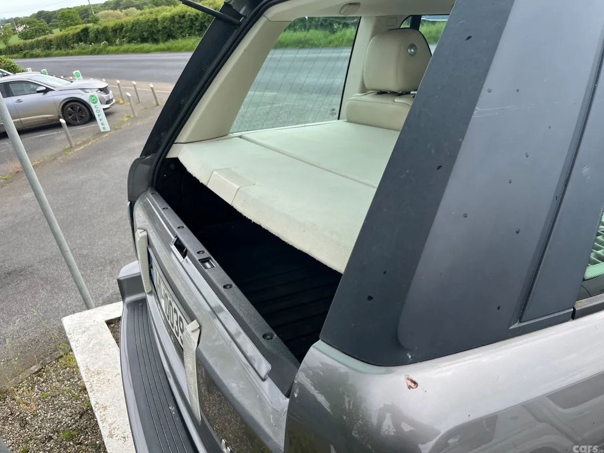 Land Rover Range Rover SUV, Diesel, 2011, Grey