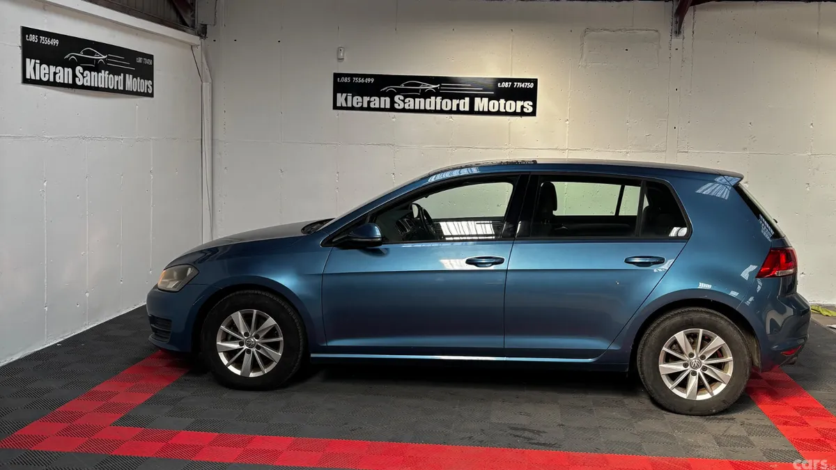 Volkswagen Golf Hatchback, Petrol, 2014, Blue