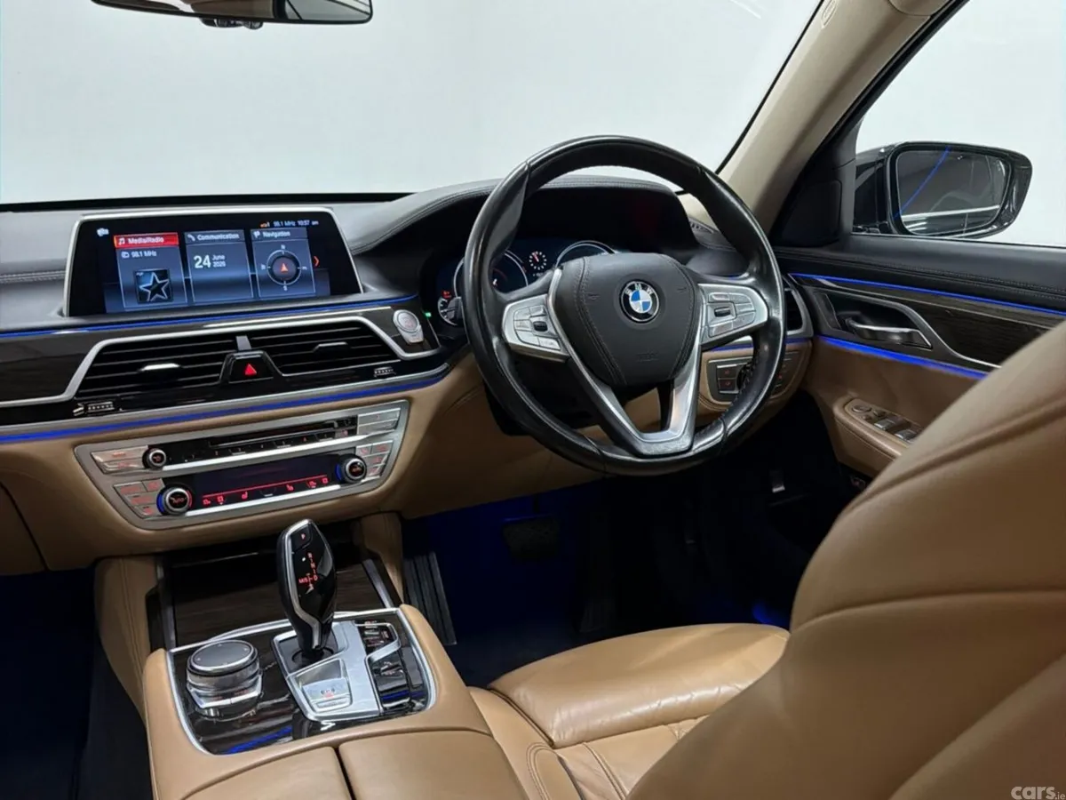 BMW 7-Series Saloon, Diesel, 2018, Black