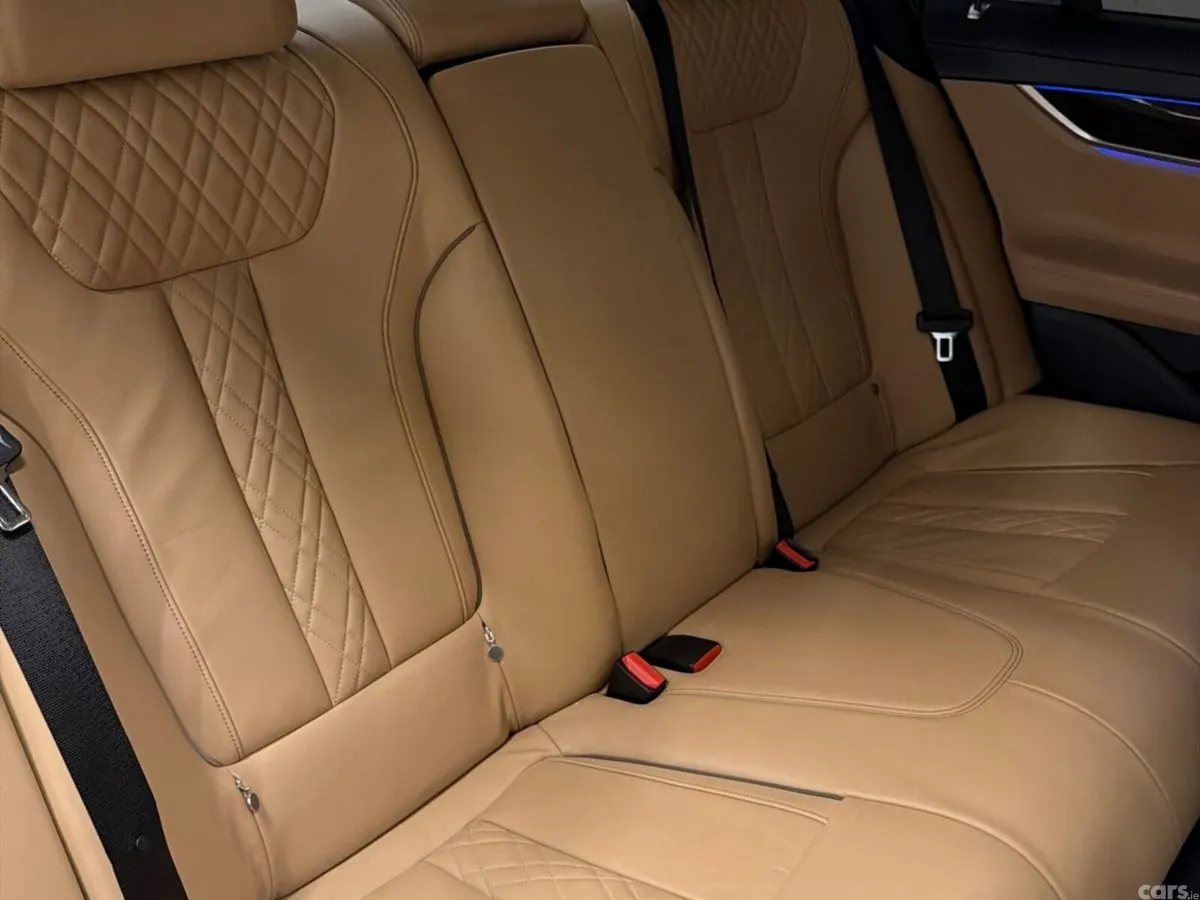 BMW 7-Series Saloon, Diesel, 2018, Black