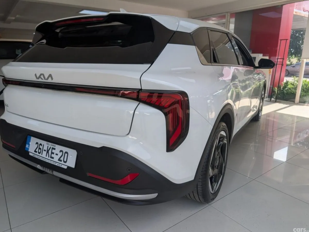 Kia K4 Hatchback, Petrol Hybrid, 2026, White