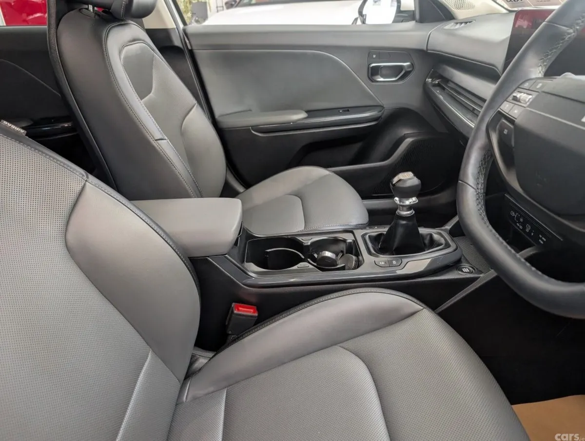 Kia K4 Hatchback, Petrol Hybrid, 2026, White
