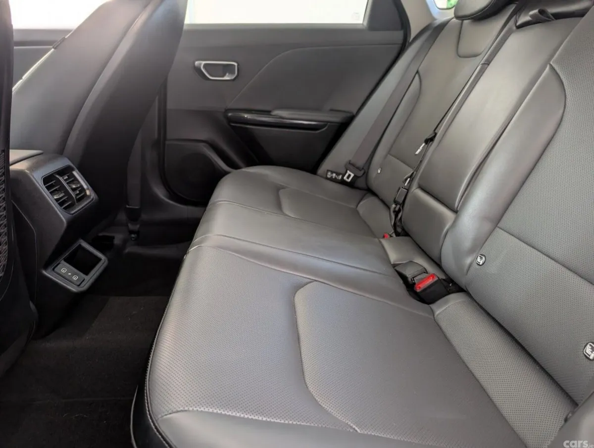 Kia K4 Hatchback, Petrol Hybrid, 2026, White