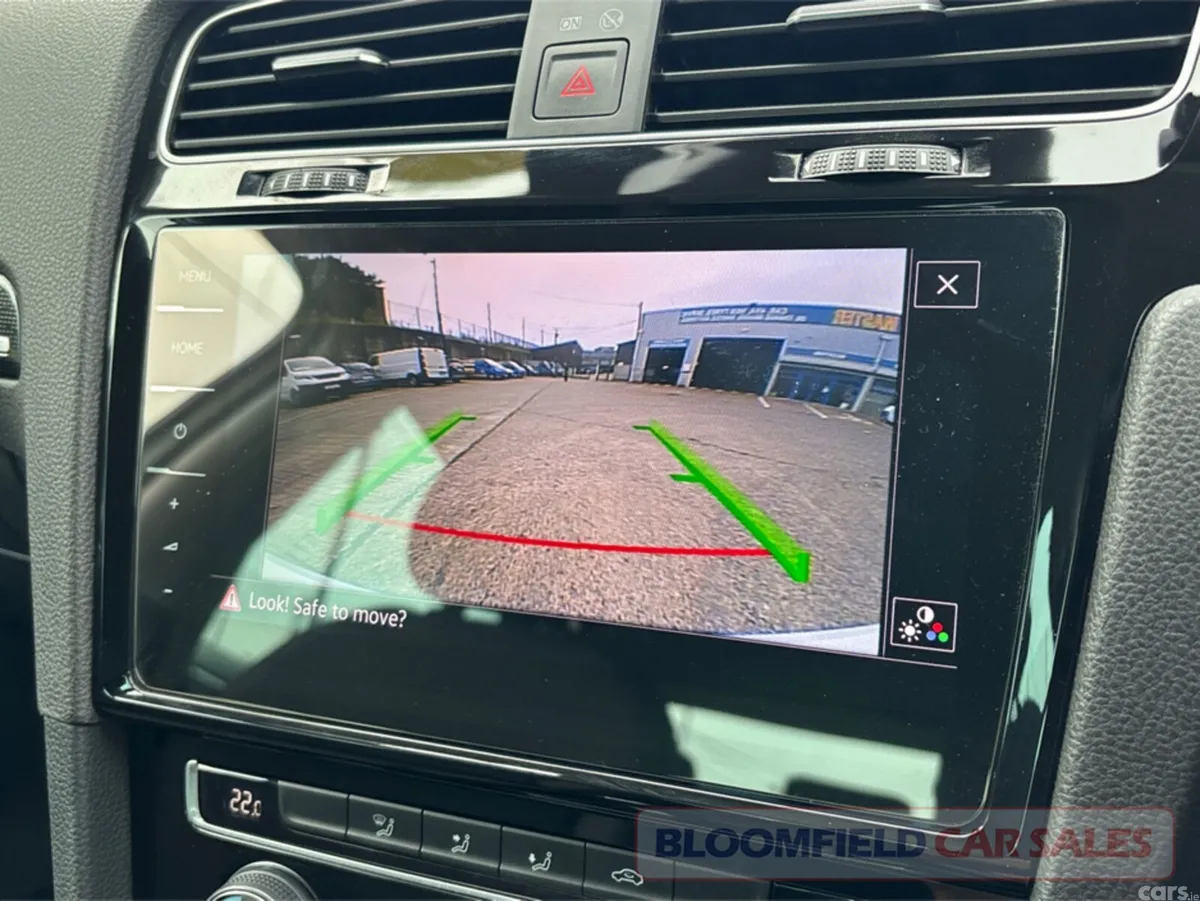 Volkswagen Golf Hatchback, Petrol, 2019, White