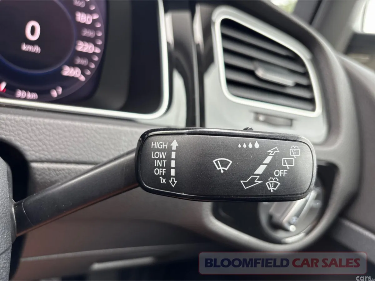 Volkswagen Golf Hatchback, Petrol, 2019, White