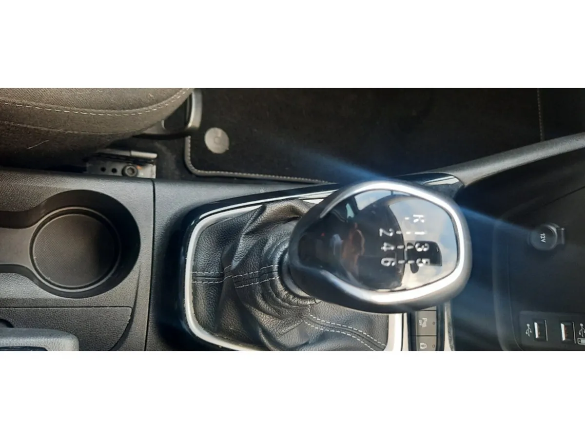Opel Crossland MPV, Diesel, 2024, Grey