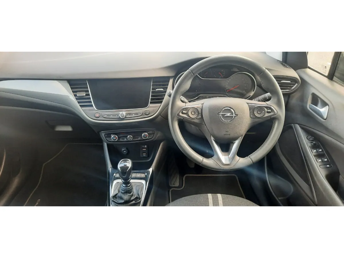 Opel Crossland MPV, Diesel, 2024, Grey