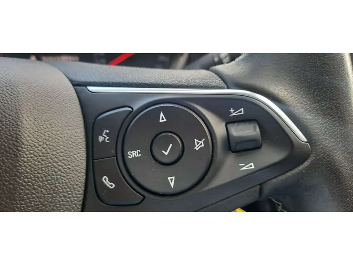 Opel Crossland MPV, Diesel, 2024, Grey