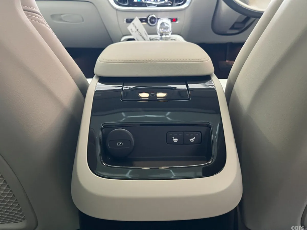 Volvo V60 Saloon, Petrol Hybrid, 2024, Brown