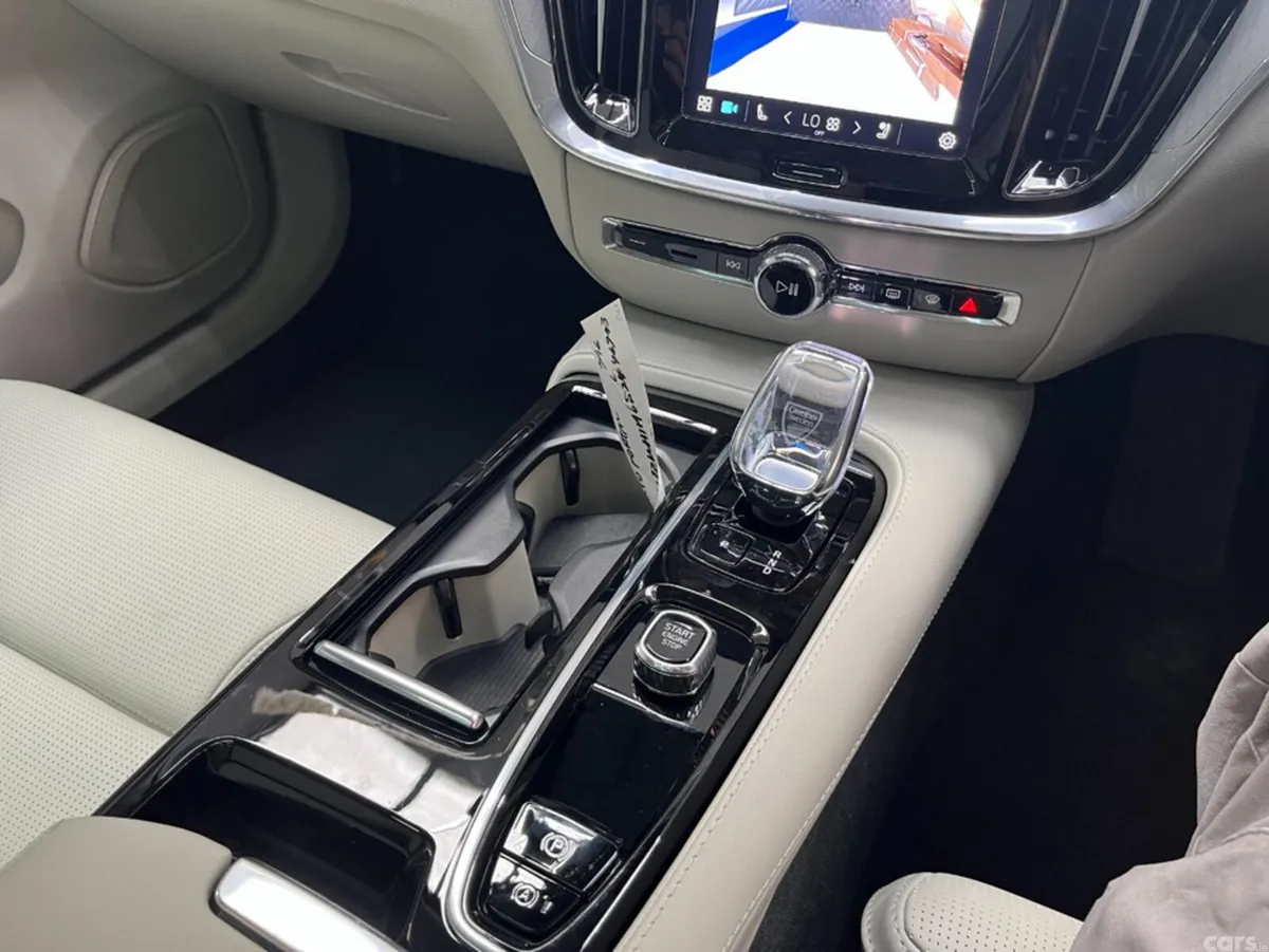 Volvo V60 Saloon, Petrol Hybrid, 2024, Brown