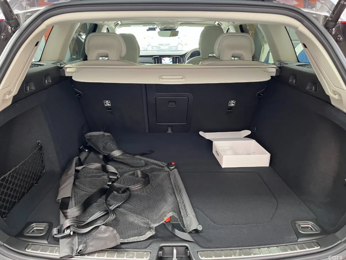 Volvo V60 Saloon, Petrol Hybrid, 2024, Brown