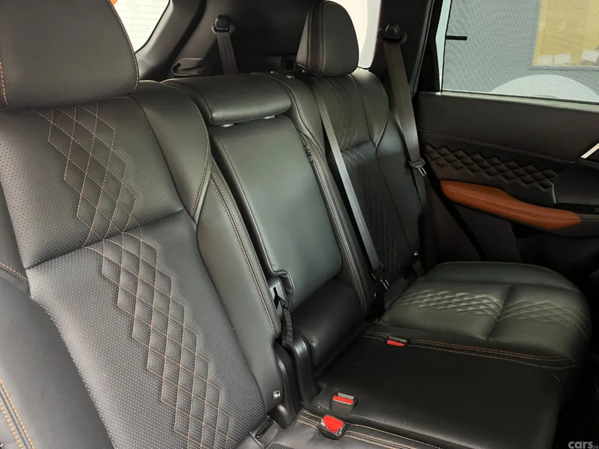 Mitsubishi Outlander SUV, Petrol Plug-in Hybrid, 2022, Black