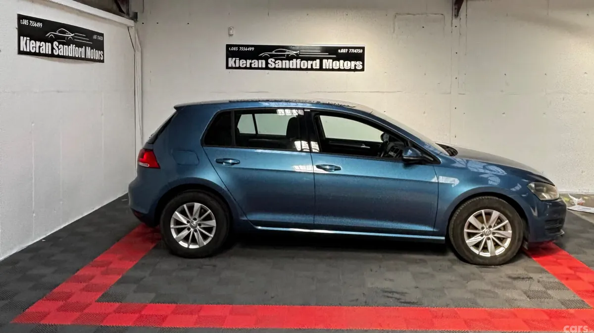 Volkswagen Golf Hatchback, Petrol, 2015, Blue