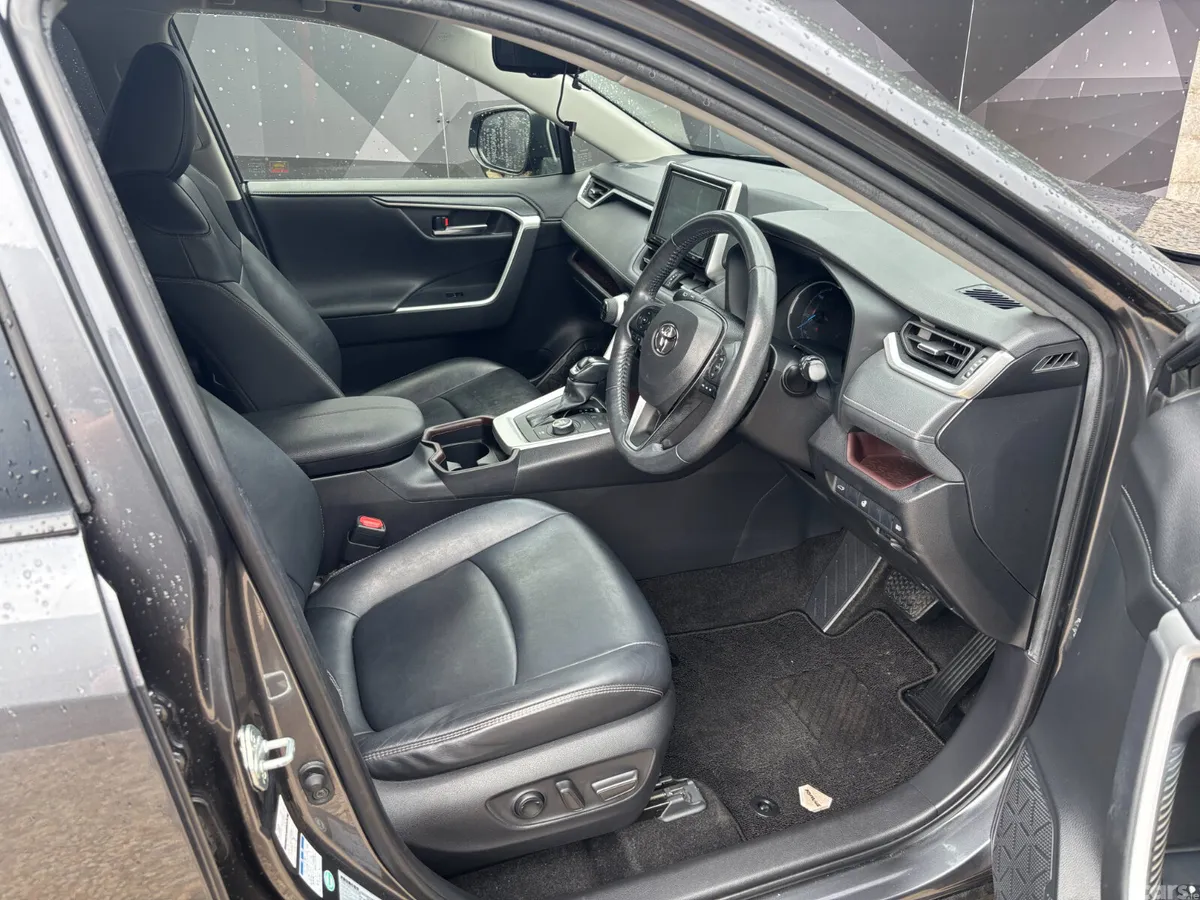 Toyota RAV4 SUV, Petrol Hybrid, 2019, Grey