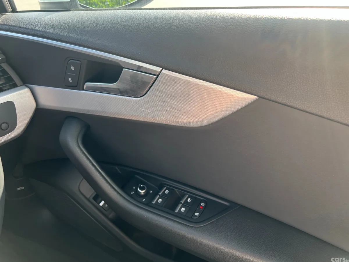 Audi A4 Saloon, Diesel, 2019, White