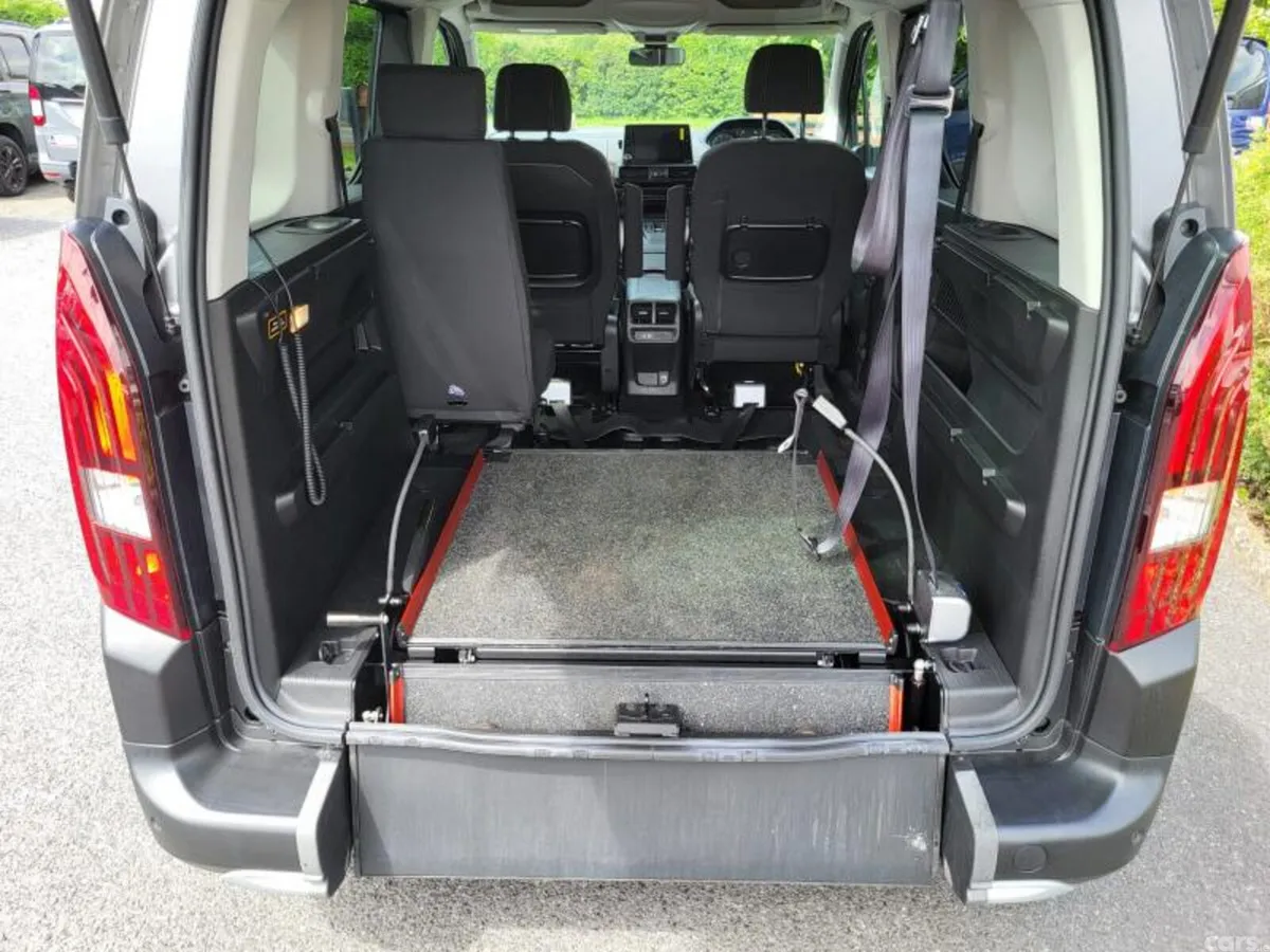 Peugeot Rifter MPV, Diesel, 2024, Grey