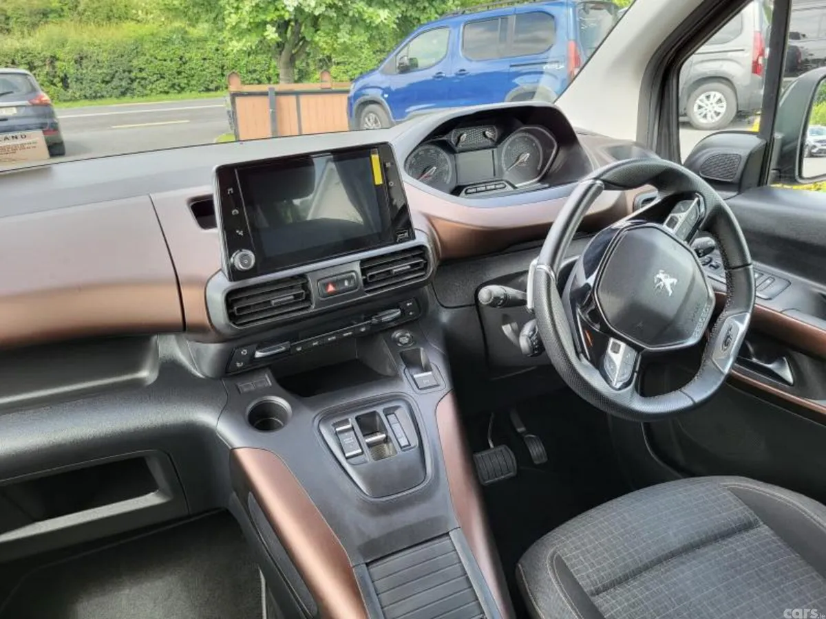 Peugeot Rifter MPV, Diesel, 2024, Grey