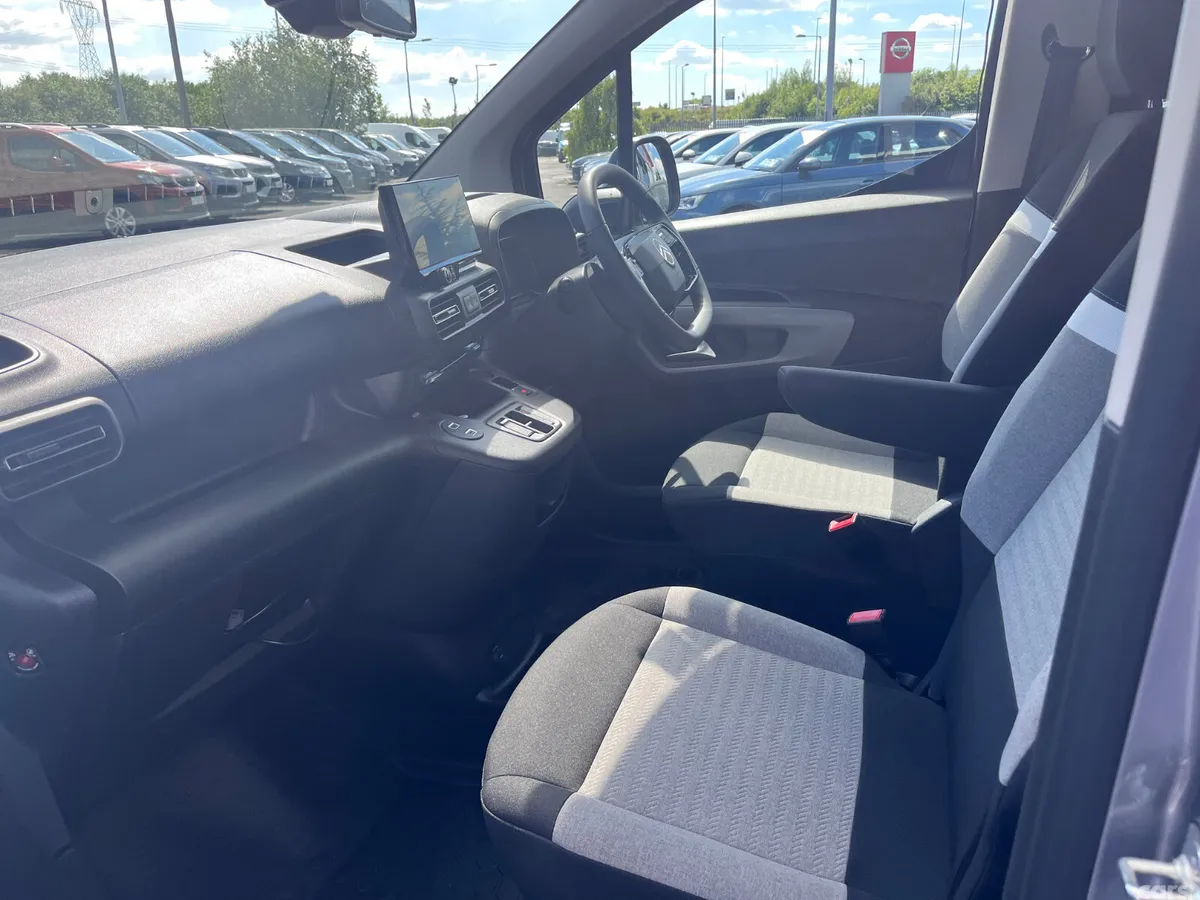 Citroen Berlingo Multispace MPV, Diesel, 2026, Silver