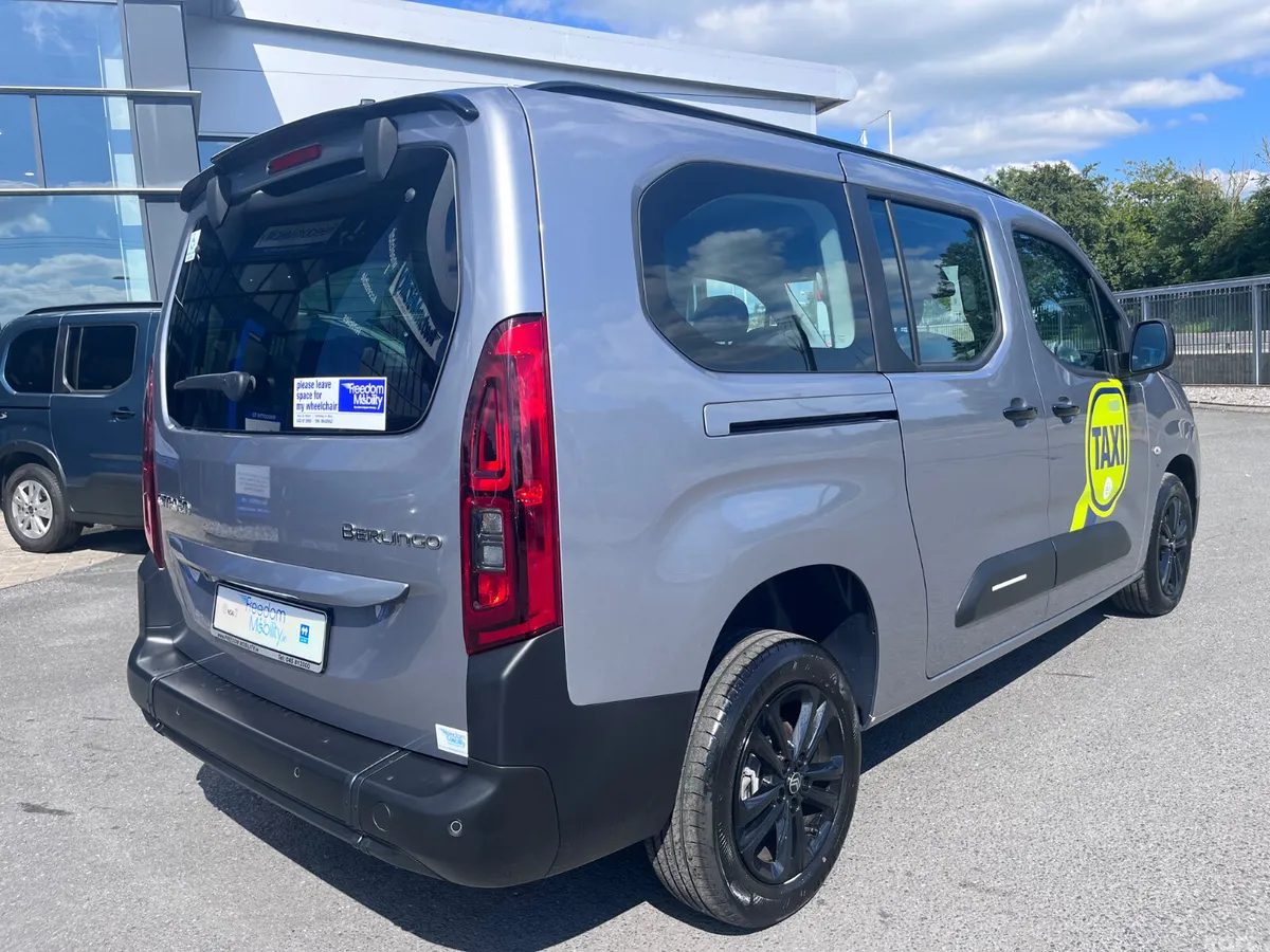 Citroen Berlingo Multispace MPV, Diesel, 2026, Silver