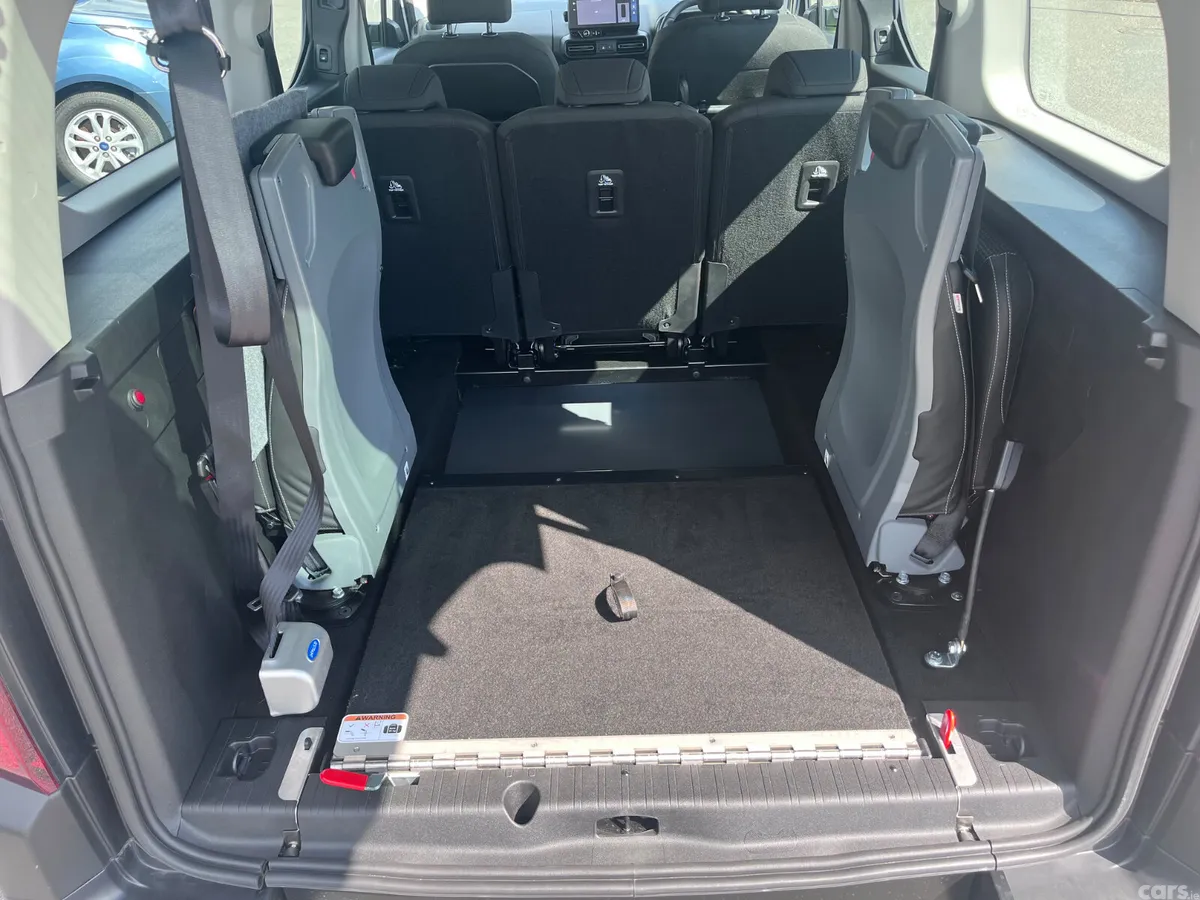 Citroen Berlingo Multispace MPV, Diesel, 2026, Silver