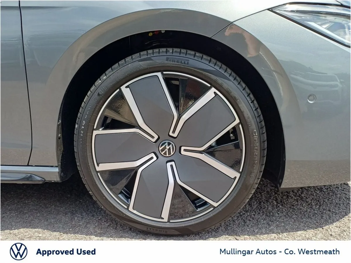 Volkswagen Passat Estate, Diesel, 2026, Grey