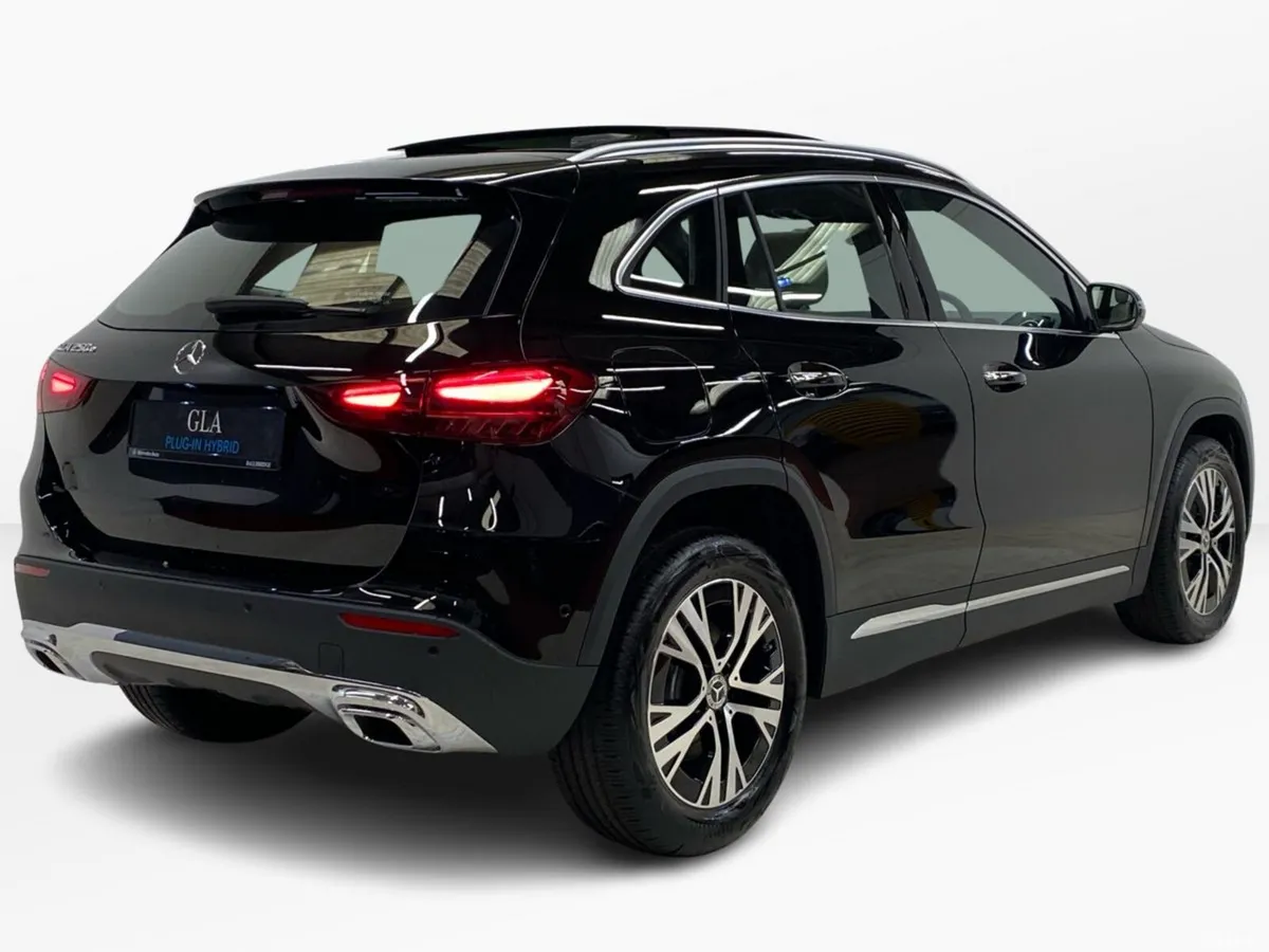 Mercedes-Benz GLA SUV, Petrol, 2026, Black