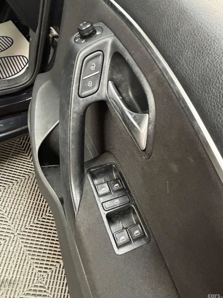 Volkswagen Polo Hatchback, Petrol, 2016, Black