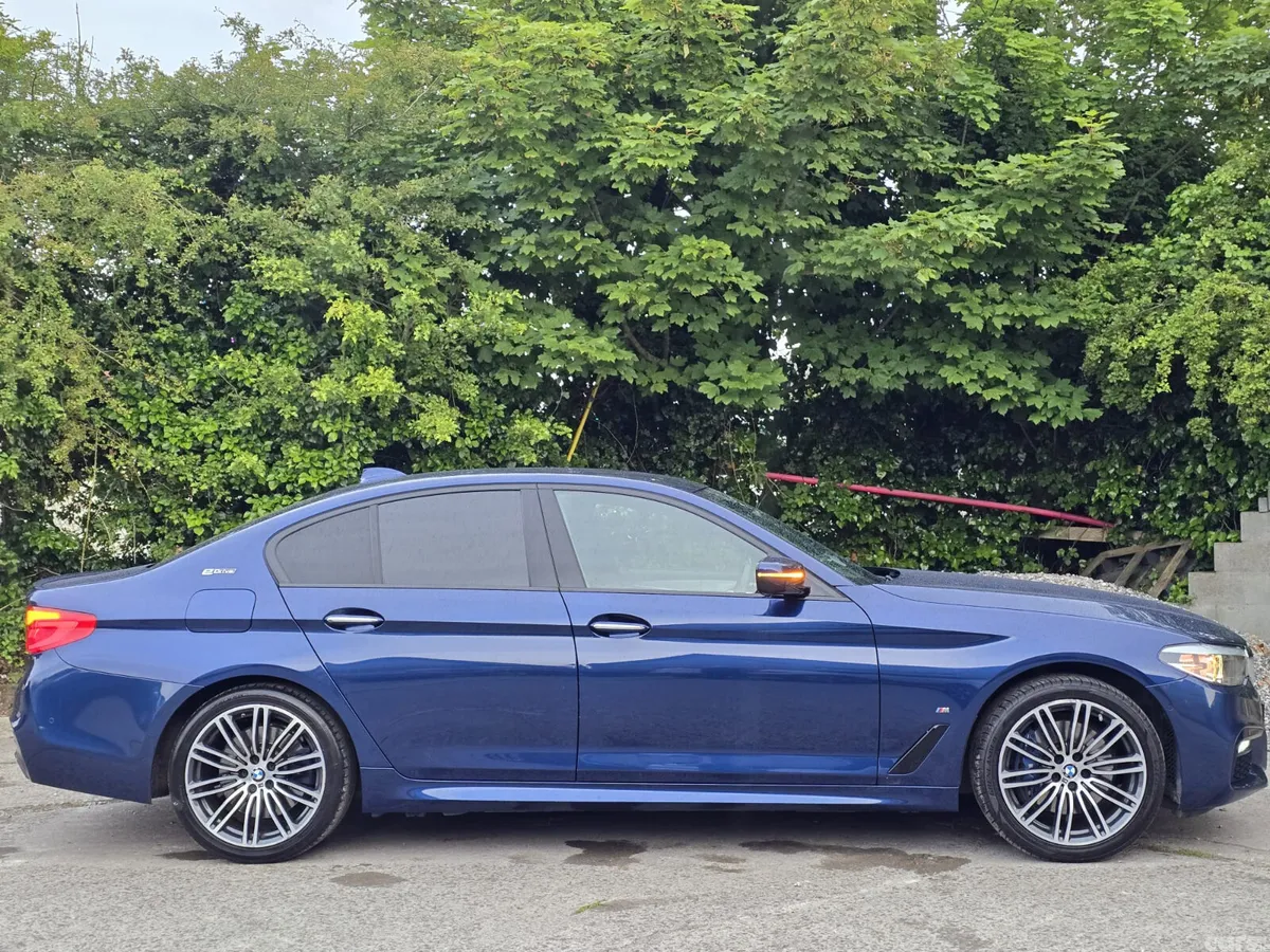 BMW 5-Series Saloon, Petrol Plug-in Hybrid, 2017, Blue