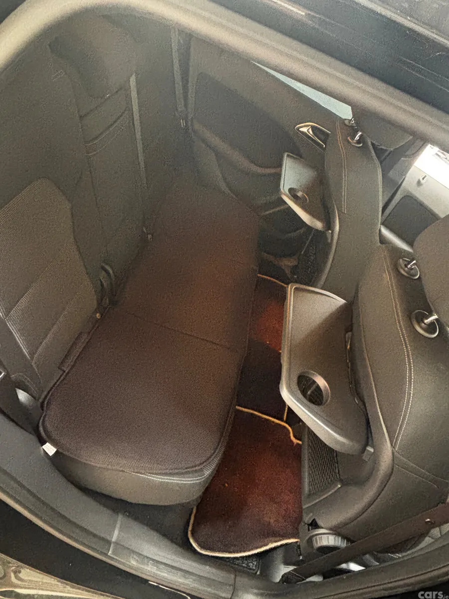 Mercedes-Benz B-Class Hatchback, Petrol, 2013, Black