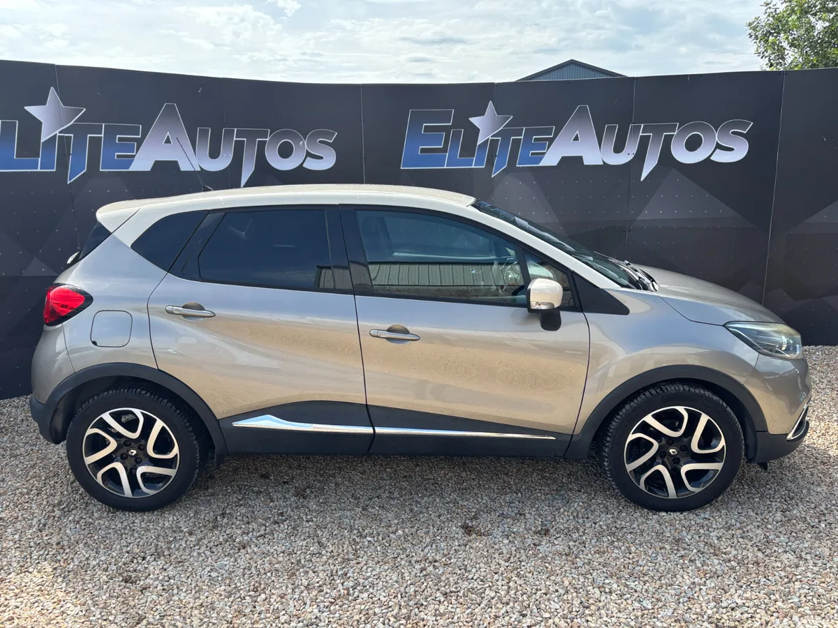 Renault Captur Hatchback, Petrol, 2015, Beige