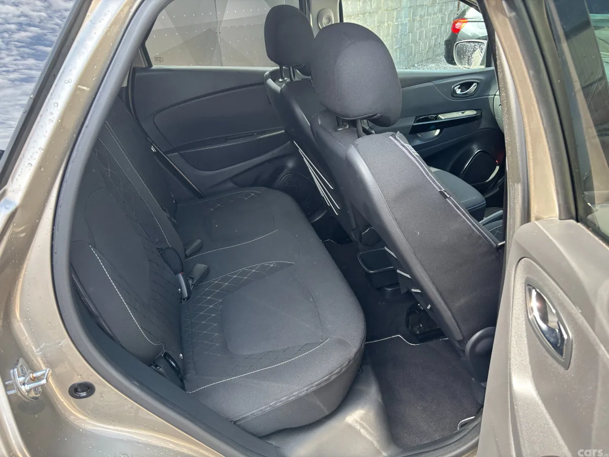 Renault Captur Hatchback, Petrol, 2015, Beige
