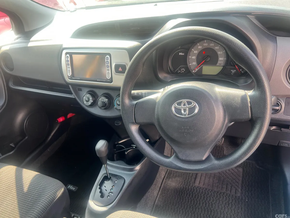Toyota Vitz Hatchback, Petrol, 2015, Blue
