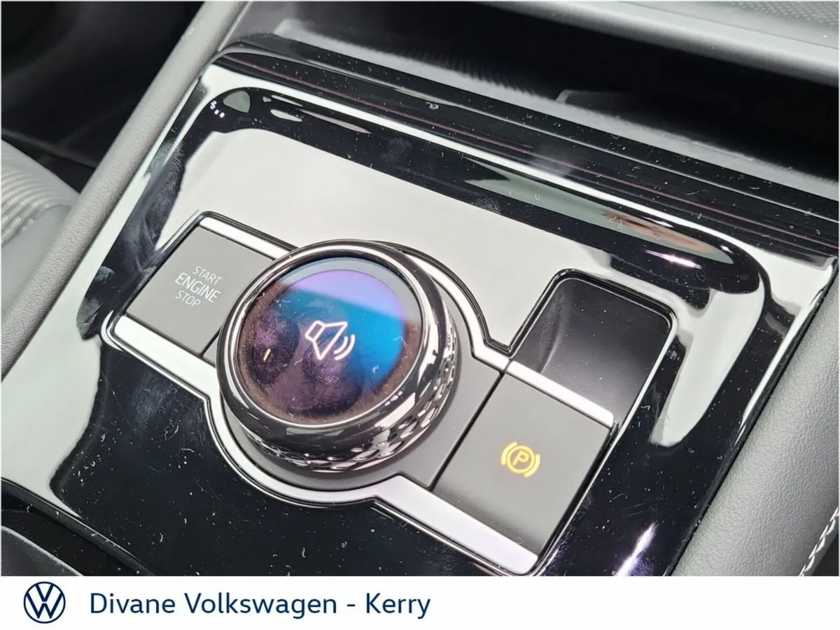 Volkswagen Tayron SUV, Petrol Plug-in Hybrid, 2026, Silver