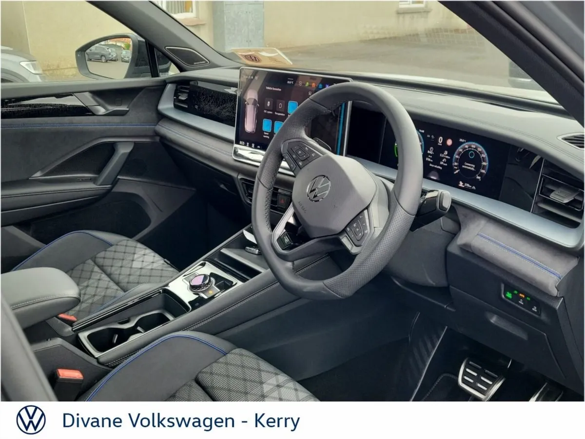 Volkswagen Tayron SUV, Petrol Plug-in Hybrid, 2026, Silver