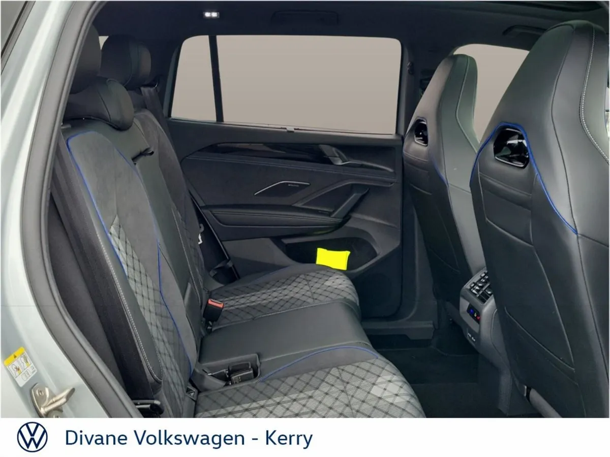 Volkswagen Tayron SUV, Petrol Plug-in Hybrid, 2026, Silver