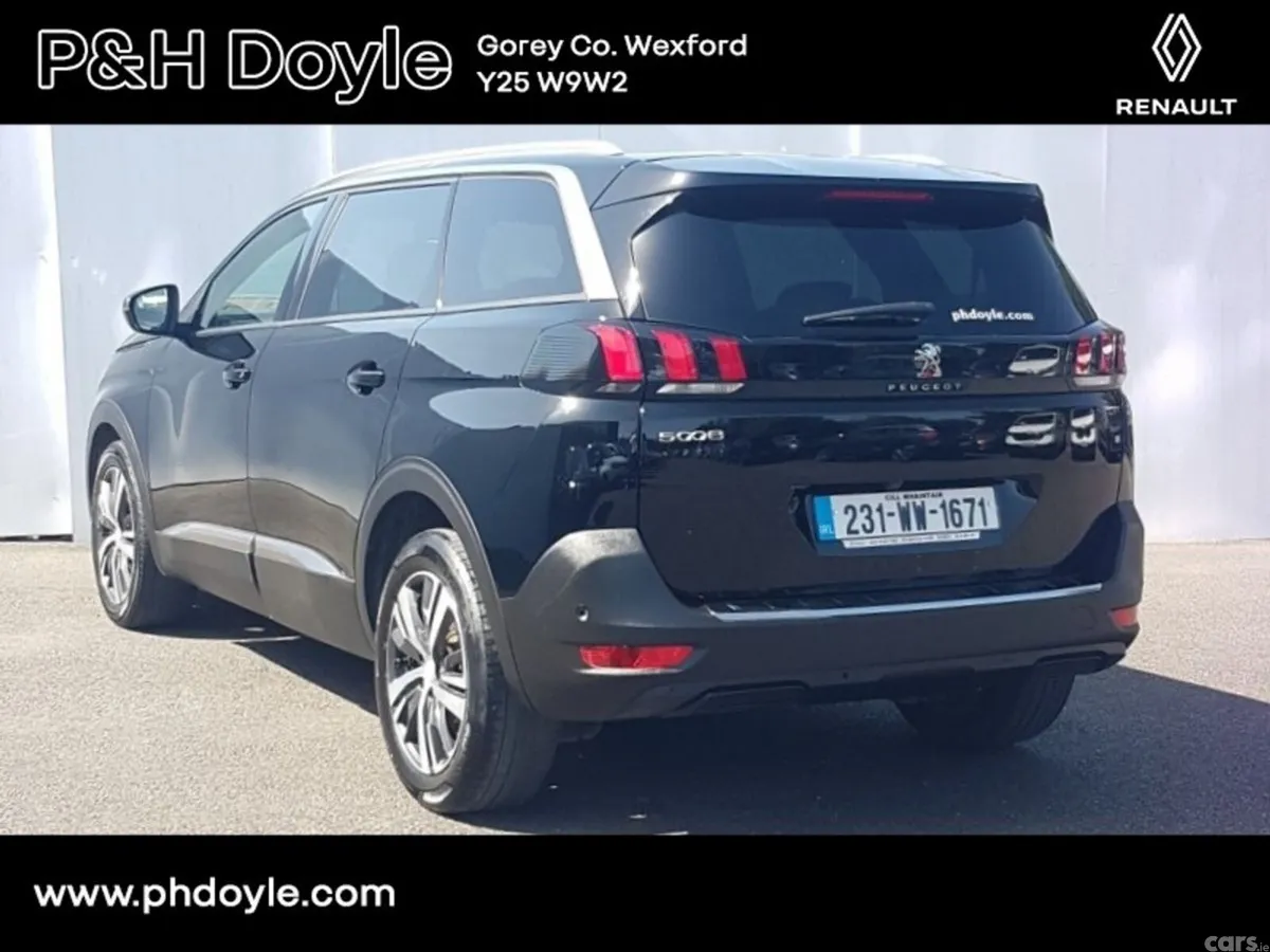 Peugeot 5008 MPV, Diesel, 2023, Black