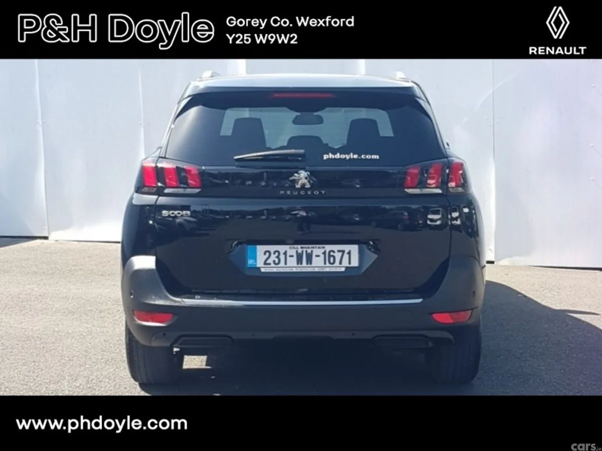 Peugeot 5008 MPV, Diesel, 2023, Black