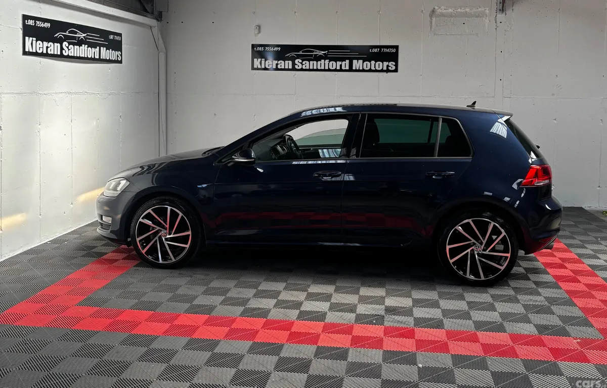 Volkswagen Golf Hatchback, Petrol, 2016, Blue